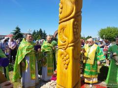 В день Святого Духа архиепископ Артемий совершил литургию в храме агрогородка Озеры В день Святого Духа архиепископ Артемий совершил литургию в храме агрогородка Озеры