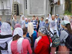 Прихожане храма поселка Россь посетили Лавришевский монастырь Прихожане храма поселка Россь посетили Лавришевский монастырь
