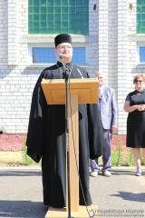 Благочинный Зельвенского округа принял участие в торжественных линейках Благочинный Зельвенского округа принял участие в торжественных линейках