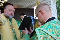 Архиепископ Артемий совершил литургию в храме преподобного Мартина Туровского деревни Желудок