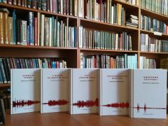 «Галасы Утопіі» Святланы Аляксеевіч перададзены ў дар бібліятэцы Свята-Пакроўскага сабора «Галасы Утопіі» Святланы Аляксеевіч перададзены ў дар бібліятэцы Свята-Пакроўскага сабора