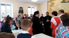 Архіепіскап Арцемій узначаліў у Пакроўскім саборы літургію і малебен на пачатак навучальнага года, асвяціў прыходскую школу Архіепіскап Арцемій узначаліў у Пакроўскім саборы літургію і малебен на пачатак навучальнага года, асвяціў прыходскую школу
