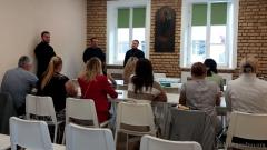 Слухачам катэхізічных курсаў пры Пакроўскім саборы ўручылі пасведчанні аб заканчэнні 1-га года другой ступені Слухачам катэхізічных курсаў пры Пакроўскім саборы ўручылі пасведчанні аб заканчэнні 1-га года другой ступені