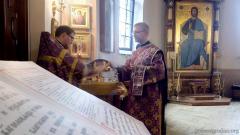 На свята Уздвіжання Крыжа Гасподняга архіепіскап Арцемій узначаліў літургію ў Пакроўскім саборы