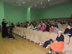 Священник встретился с учащимися школ №38 и №40 города Гродно