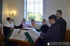 Архиепископ Артемий совершил литургию в храме деревни Демброво