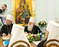 Священный Синод Русской Православной Церкви признал невозможным дальнейшее пребывание в евхаристическом общении с Константинопольским Патриархатом