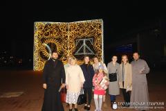 Педагогі  і святары са Шчучына наведалi выставу «Беларусь i Бiблiя»