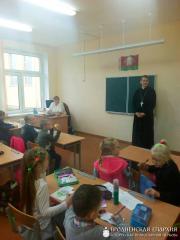 Настоятель прихода поселка Сопоцкин встретился с учащимися Ратичской средней школы