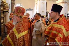 В день памяти своего небесного покровителя архиепископ Артемий совершил литургию в кафедральном соборе Гродно