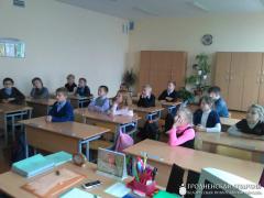 Настоятель прихода поселка Сопоцкин встретился с детьми Ратичской средней школы
