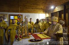 Архиепископ Артемий совершил литургию в малом храме в честь святителя Тихона Патриарха Московского города Гродно