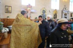 В Зельве прошла литургия для людей с ограниченными возможностями