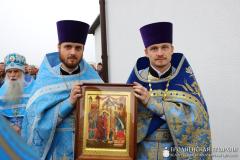 Архиепископ Артемий совершил литургию в малой церкви в честь Введения во храм Пресвятой Богородицы города Волковыска