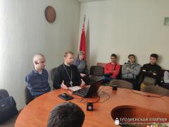 Помощник руководителя молодежного отдела провел ряд встреч со студентами средних специальных учреждений образования