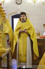 В день памяти святителя Николая Чудотворца архиепископ Артемий совершил литургию в домовой церкви Архиерейского Подворья