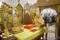 В день памяти святителя Николая Чудотворца архиепископ Артемий совершил литургию в домовой церкви Архиерейского Подворья