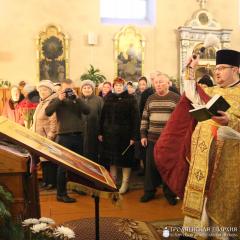 В храме поселка Зельва освятили икону Святого Николая Чудотворца