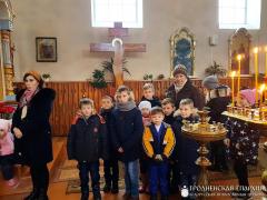 Учащиеся воскресной школы храма поселка Зельва приобщились Таинствам Церкви