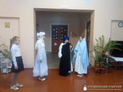 Священник и прихожане посетили Куриловичскую сельскую больницу