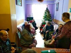 Учащиеся воскресной школы посетили Макаровский дом-интернат для престарелых и инвалидов