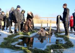 Православные верующие Зельвенщины празднуют Крещение Господне