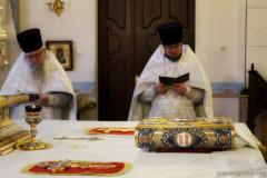 В праздник Рождества Христова архиепископ Артемий возглавил Божественную литургию в Покровском соборе