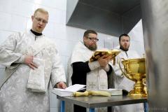 В цеху розлива минеральной воды в д. Поречье совершили чин великого освящения воды