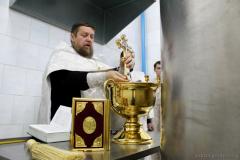 В цеху розлива минеральной воды в д. Поречье совершили чин великого освящения воды