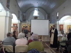 В храме святителя Луки состоялась лекция «Язык как чудо, дарованное нам Богом»