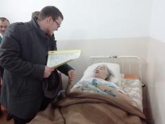 Колядовщики молодежного братства Покровского собора посетили прихожан и хоспис