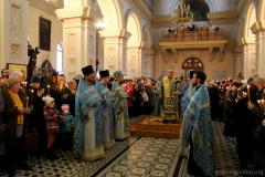 В день праздника Сретения Господня архиепископ Артемий совершил литургию в кафедральном соборе города Гродно