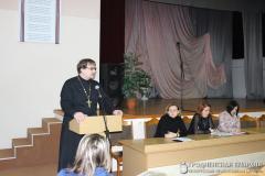 Священник принял участие в мероприятии в Гродненском технологическом колледже