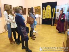 Ученики воскресной школы на выставке “Заўсёды радуйцеся!”