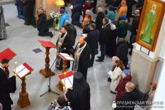 В храме в честь Собора Всех Белорусских Святых повечерие с чтением Великого канона возглавил архиепископ Артемий