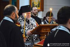 В храме в честь Собора Всех Белорусских Святых повечерие с чтением Великого канона возглавил архиепископ Артемий