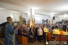 Архиепископ Артемий совершил литургию в храме в честь Благовещения Пресвятой Богородицы города Волковыска