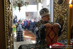 Архиепископ Артемий совершил Литургию Преждеосвященных Даров в храме поселка Зельва