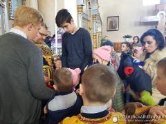 Учащиеся старшего класса воскресной школы прихода поселка Зельва приобщились к Таинствам Церкви