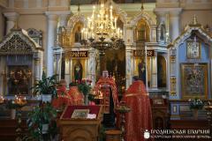 Соборное служение в храме поселка Зельва
