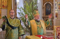 Престольный праздник в храме деревни Озеры