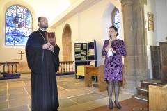 В храме д. Тудли (Великобритания) клирик Покровского собора представил белорусский перевод Нового Завета 