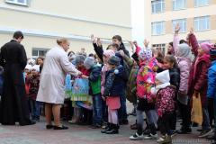Учебный год в воскресной школе Покровского собора начался с литургии и линейки