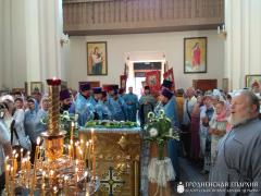 Благодатный огонь от Гроба Господня прибыл в Волковыск в рамках ежегодной экспедиции "Дорога к святыням"