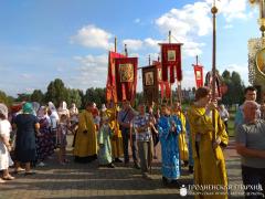 Благодатный огонь от Гроба Господня прибыл в Волковыск в рамках ежегодной экспедиции "Дорога к святыням"
