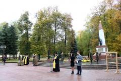 В рамках акции "Во славу общей Победы" в Покровский собор передали на хранение капсулу с землей с мест воинских захоронений 