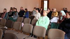 В Университете семейных знаний «Радзіна» выступила врач-педиатр Наталья Железная