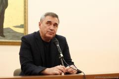 Врач-психотерапевт Вячеслав Боровских выступил с лекцией "Психология ссоры" в Покровском соборе