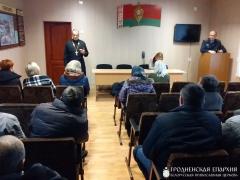 Священник принял участие в профилактическом мероприятии Зельвенского РОВД