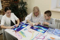 Творческие мастер-классы прошли в воскресной школе Покровского собора